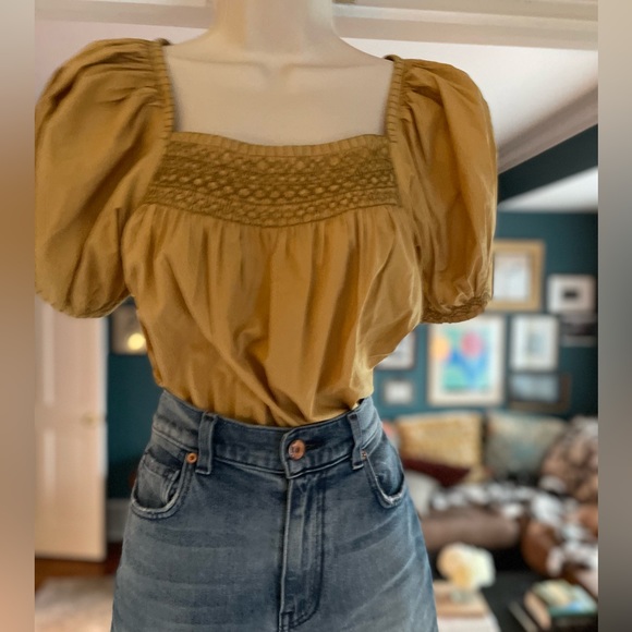 LN DÔEN Gail Top in Wheat, XS - Picture 9 of 11